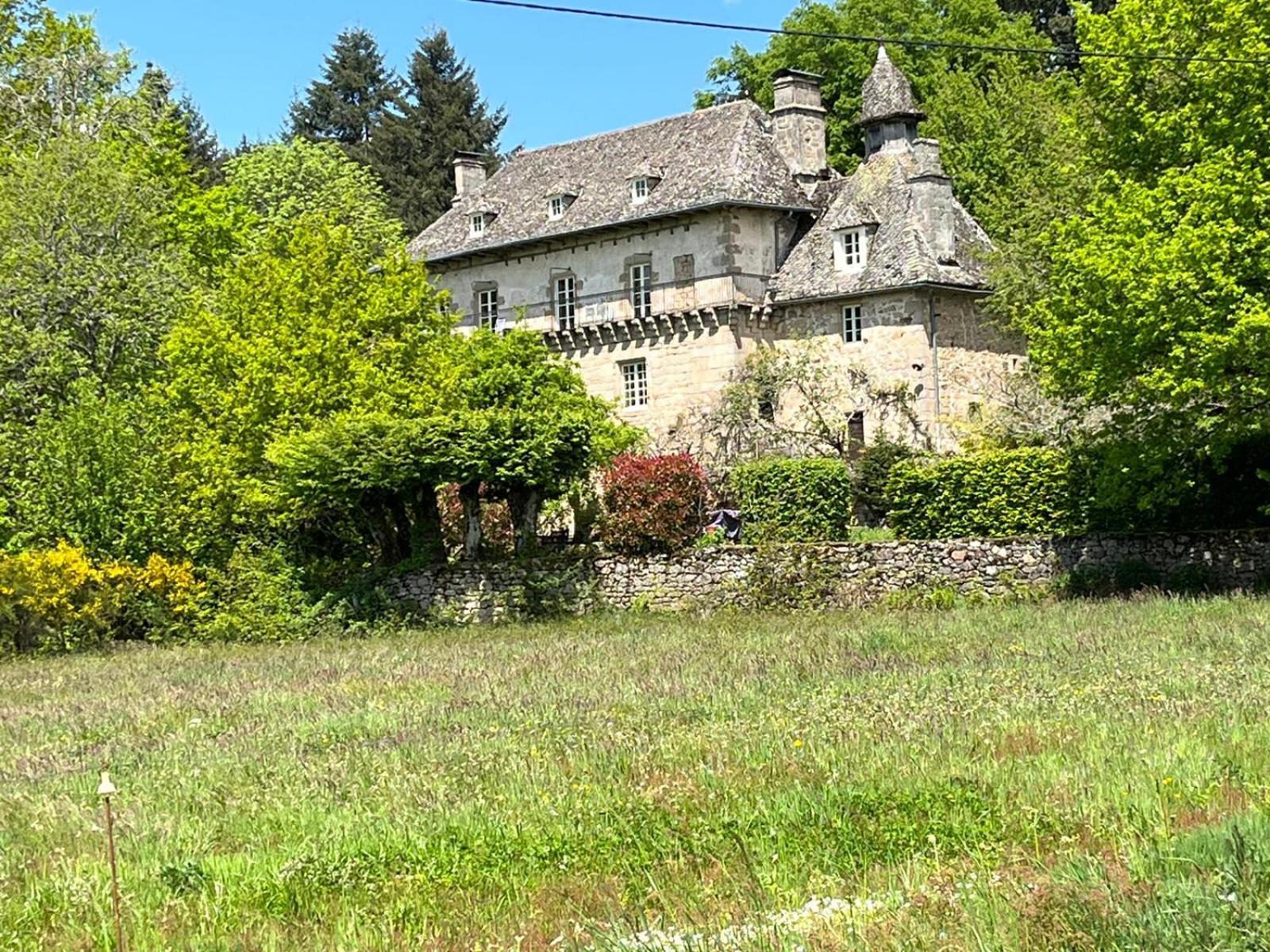 Gites Chateau Le Bois Saint-Julien-aux-Bois 외부 사진